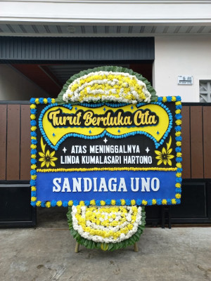 Papan Bunga Duka di Kota Bambu Selatan